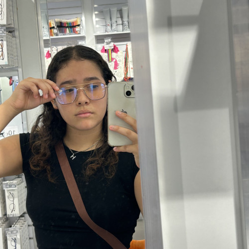 Ayleen V. profile photo