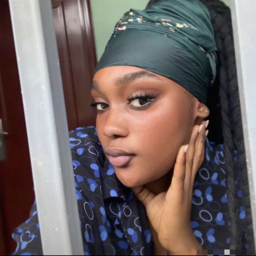 Ivy B. profile photo