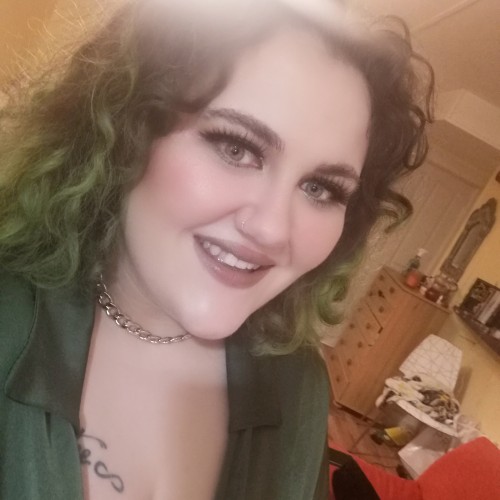 Holly  T. profile photo