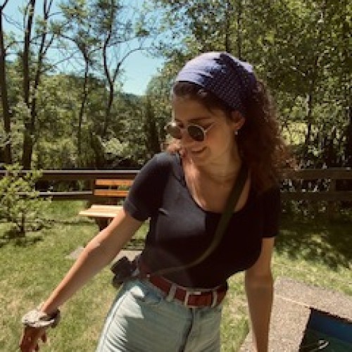 Ana R.