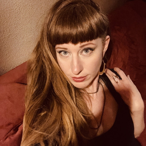 Zoe A.
