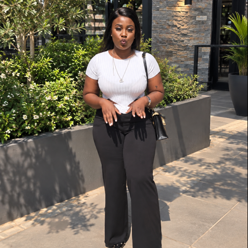 Lorrain M. profile photo