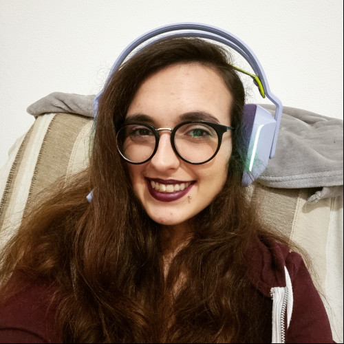 Loly E. profile photo