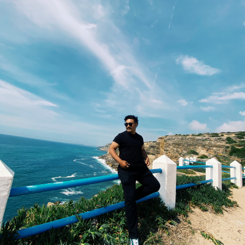 Avhi R. profile photo