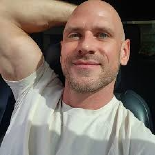 Zion E. profile photo
