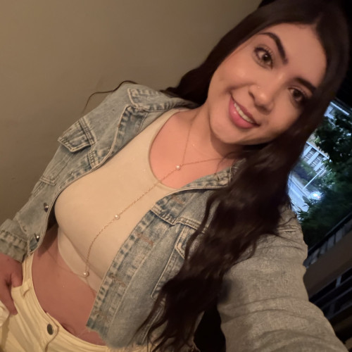 Isabela C. profile photo