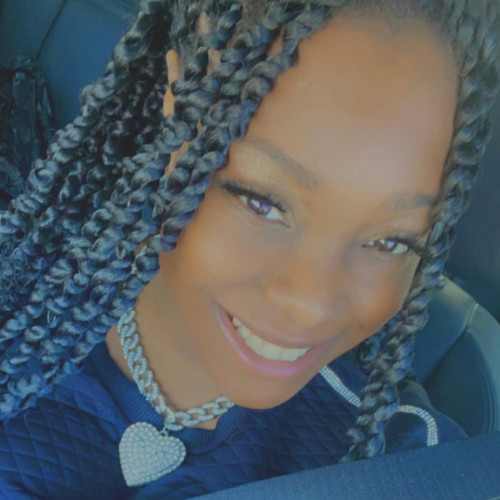 Dynasti R. profile photo