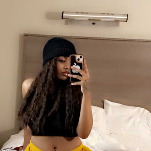 Loriasia  M. profile photo