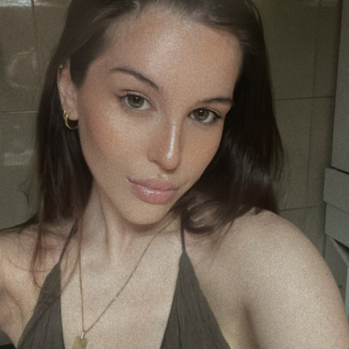 Tania L. profile photo