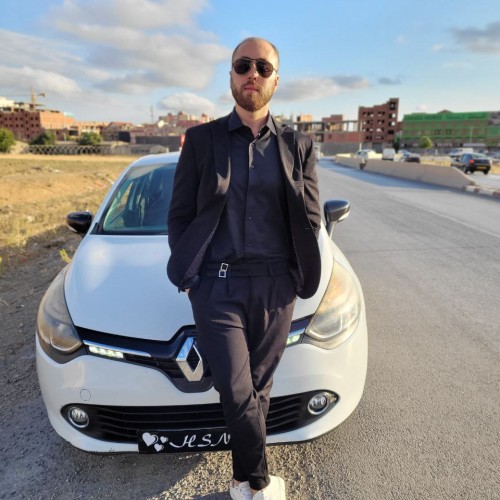 nassim r. profile photo