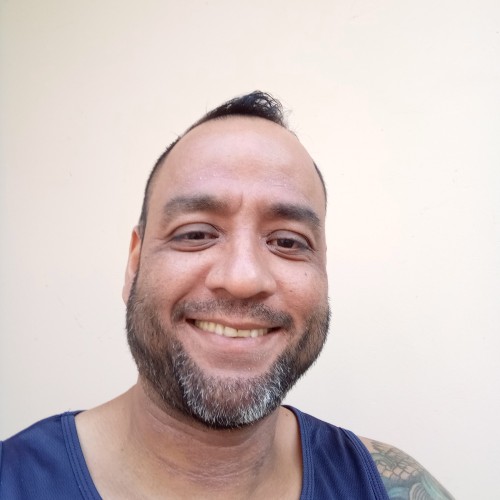 Oscar  E. profile photo