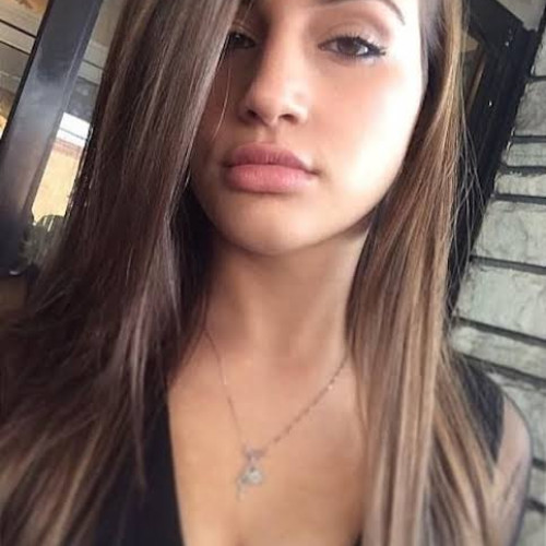 Ella  z. profile photo