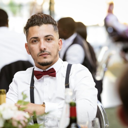 Anouar R.