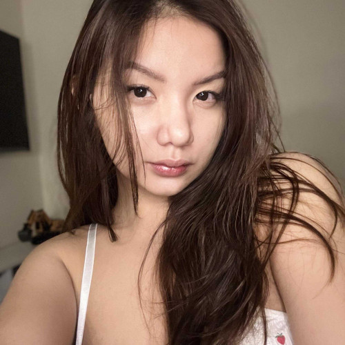 Bella L.