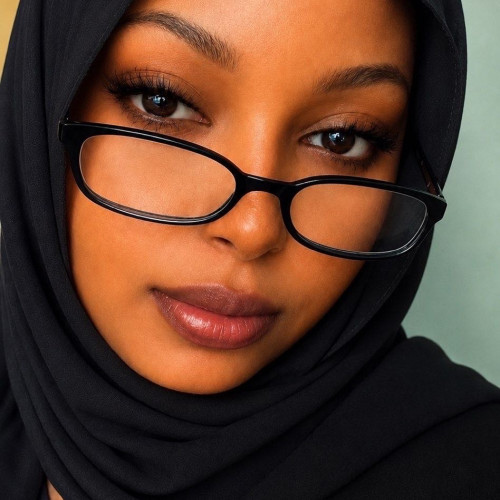 Aisha m. profile photo