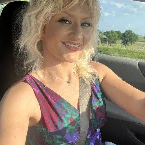 Hope e. profile photo