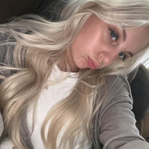nicole  b. profile photo