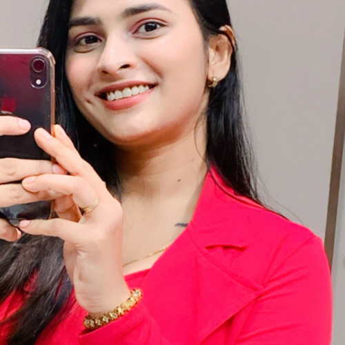 Kiya R.