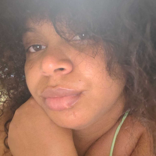 yomira e. profile photo