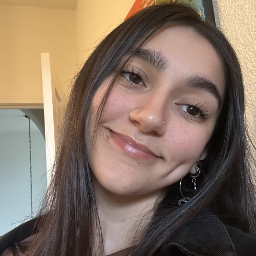 Candelaria  B. profile photo