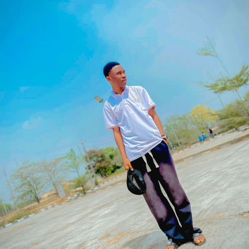 Ayomide t. profile photo