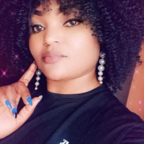 Evelyne A. profile photo