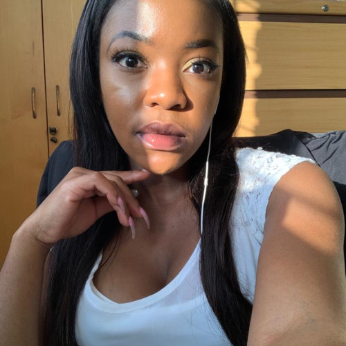 Nozi M. profile photo