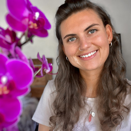 Annuschqa Nicole H.