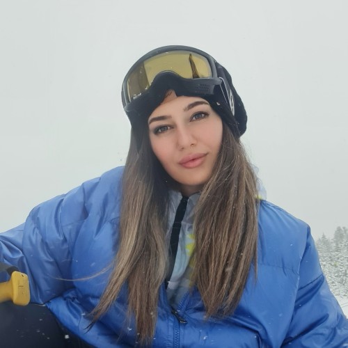 Layla H.