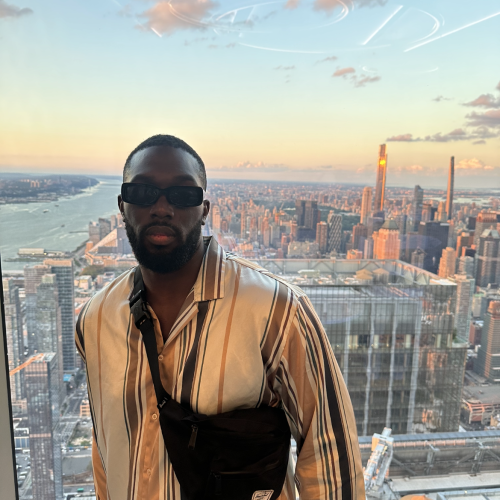 yoshi y. profile photo