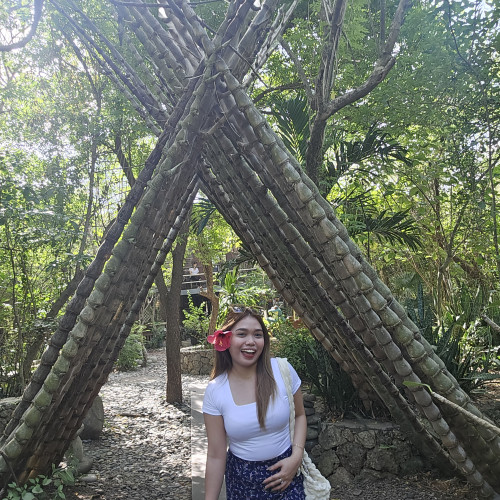 jeneveve  D.