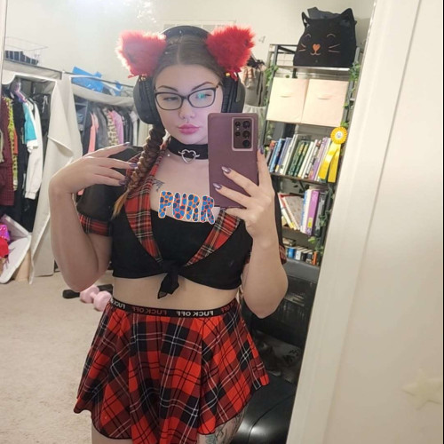 Nicole F.