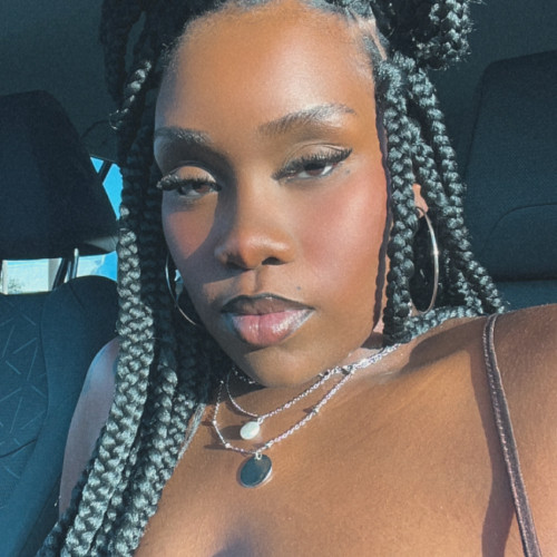 Queen L.