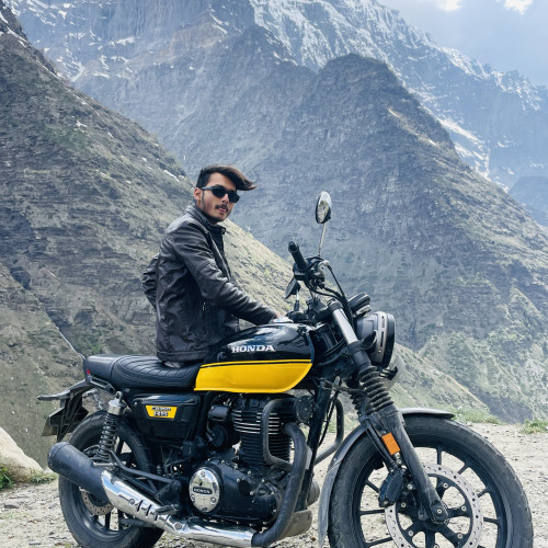 KARTIK A. profile photo