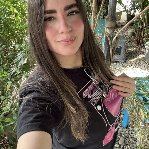Danielys Almarina M. profile photo