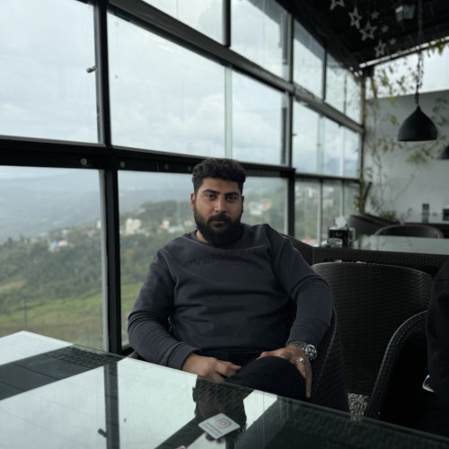 Alireza b.