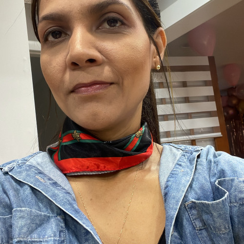Marielly C.
