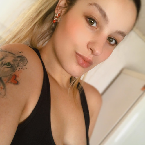 Lauana B. profile photo