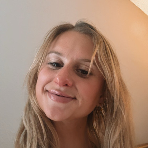 Chloe Y. profile photo