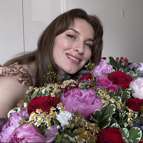  Regina K.