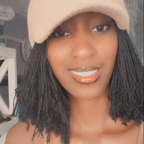 Queen  V. profile photo