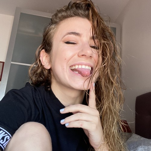 Ariadna A.
