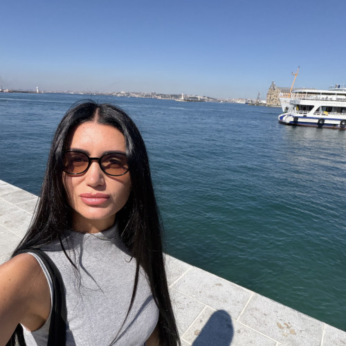 Elena M. profile photo