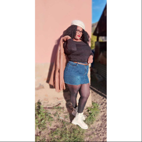 Earla s. profile photo