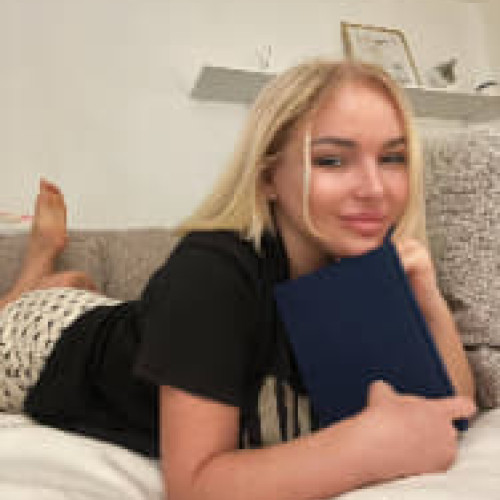 Lilia  R.