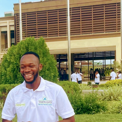 cnt n. profile photo