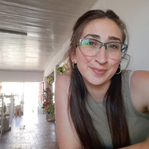Estefi J. profile photo