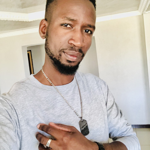 Tau M. profile photo