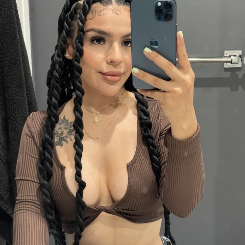 Mixie G. profile photo