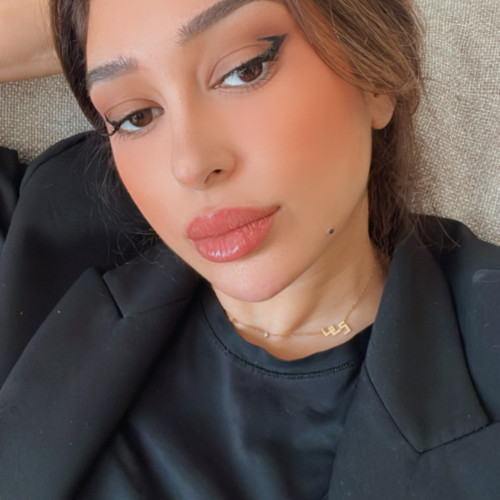ELL  S. profile photo